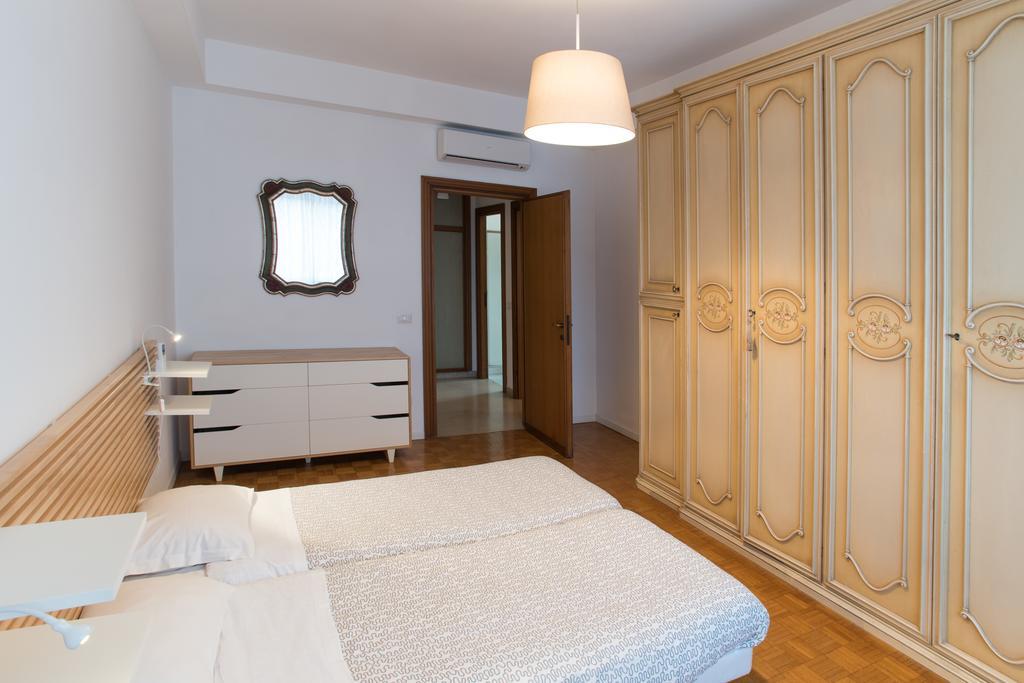 House In The City Rome Exterior photo